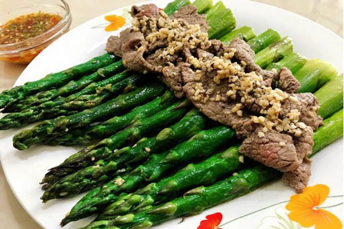 Bỏ thứ này vào xào thịt bò món ăn lạ miệng thơm ngon khiến ai cũng phải ngả nón kính phục