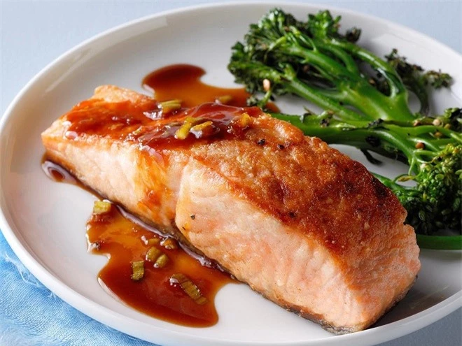 Ăn cá giảm nguy cơ tử vong do bệnh tim mạch?