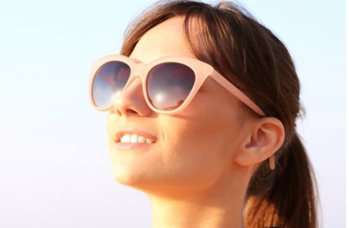 Điểm danh những thói quen xấu vô tình gây hại cho đôi mắt của bạn