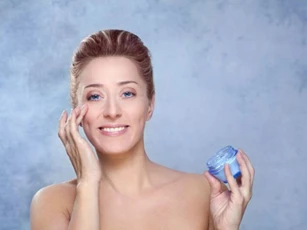 Thói quen cần tránh trước khi đi ngủ để có da mặt sáng khỏe