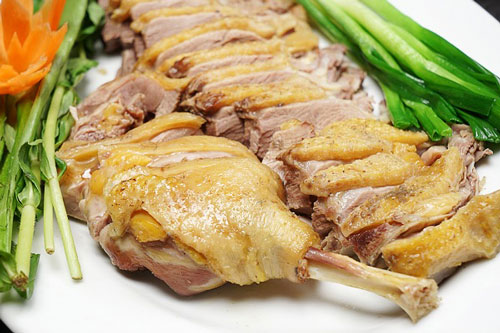 Luộc ngan dùng vài giọt gia vị này vào sẽ loại sạch mùi tanh - chất tăng trọng tồn dư, thịt thơm ngon đậm vị