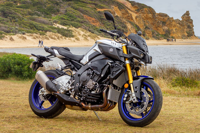 Yamaha MT-10 chuẩn bị được phân phối chính hãng tại Việt Nam để cạnh tranh với Honda CB1000R, Kawasaki Z1000?