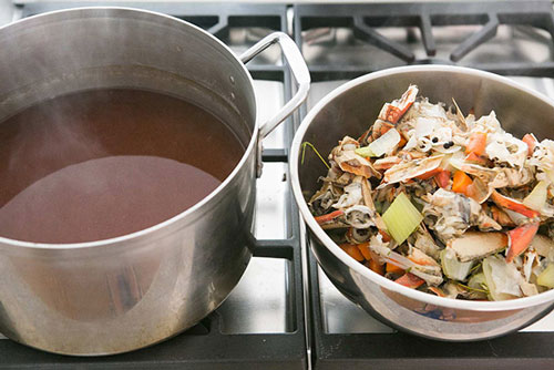 Nấu nước dùng ngon, ngọt trong vắt bằng vỏ tôm chị em thường vứt đi