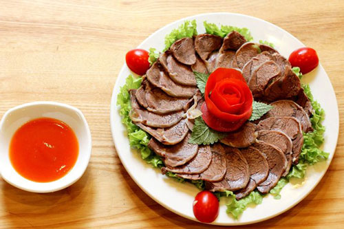 Cách làm bắp bò hấp gừng ngon ngất ngây