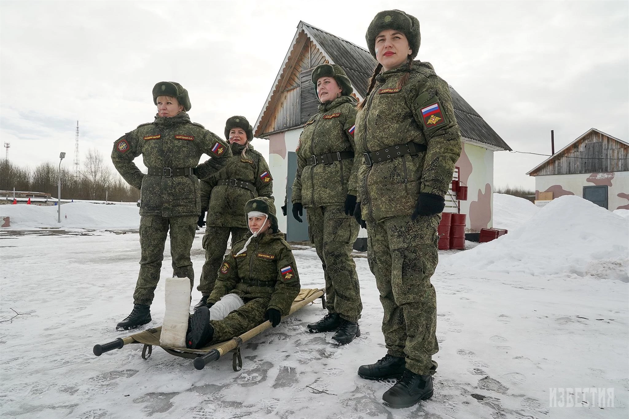 Những ‘bông hồng thép’ của quân đội Nga khoe sắc