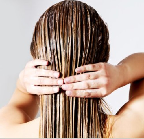 7 nguyên nhân khiến cho tóc của bạn khô và xơ xác
