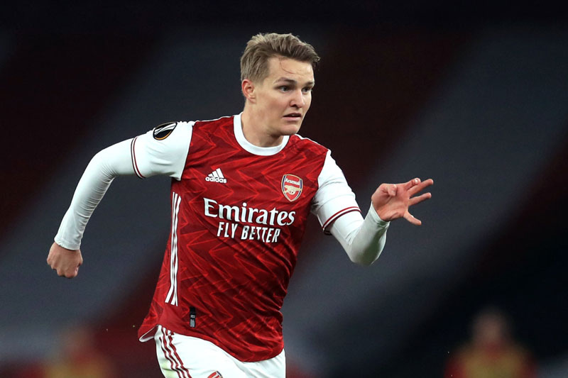 Odegaard muốn ở lại Arsenal bất chấp lệnh triệu hồi của Real