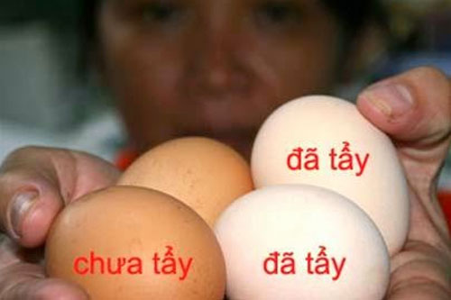 5 mẹo giúp mẹ Việt phân biệt trứng gà tẩy trắng cực chuẩn