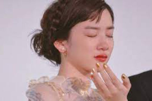 Mừng rỡ vì lấy được chồng giàu, ngờ đâu sau đám cưới linh đình, chờ đón tôi lại là vực sâu tăm tối