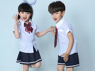 Dùng thứ này tẩy vết mực trên áo trắng của con vừa tiết kiệm, mẹ lại nhàn tênh