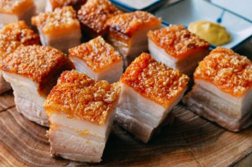 Bí quyết làm thịt heo quay giòn bì bằng nồi chiên không dầu, đảm bảo thành công ngay từ lần đầu tiên