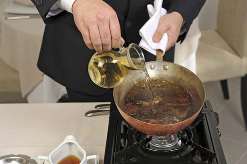 &quot;S&#xE1;t th&#x1EE7;&quot; h&#x1EA1;i gan b&#x1EBF;p nh&#xE0; n&#xE0;o c&#x169;ng c&#xF3; nh&#x1B0;ng ng&#x1B0;&#x1EDD;i ng&#x1B0;&#x1EDD;i v&#xF4; t&#x1B0; d&#xF9;ng khi&#x1EBF;n ung th&#x1B0; gan t&#x103;ng nhanh