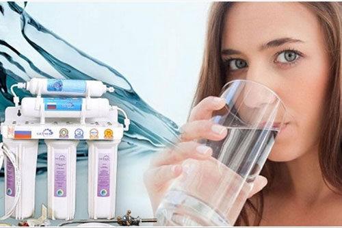 Dùng máy lọc nước kiểu này vừa rước thêm vi khuẩn vào người vừa khiến máy hỏng nhanh