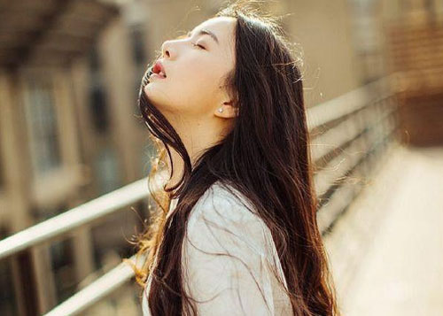 Phụ nữ khổ đau nhất là khi trông mong 2 điều này từ người đàn ông tệ bạc