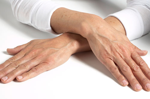 Bạn đã biết cách cải thiện da tay nhăn nheo