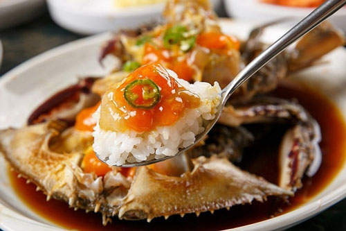 Cẩn trọng với 3 kiểu ăn cua, ghẹ dễ khiến cả nhà ngộ độc, nhiễm ký sinh trùng