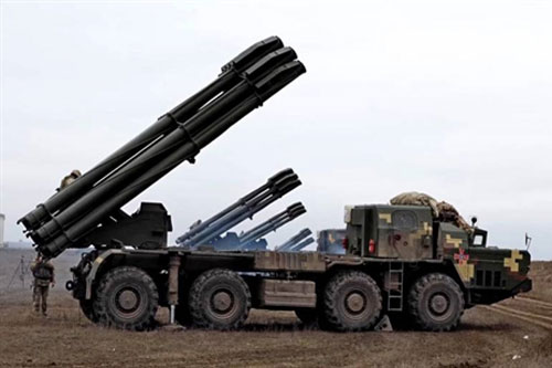 Ukraine bất ngờ đưa BM-30 Smerch áp sát Crimea