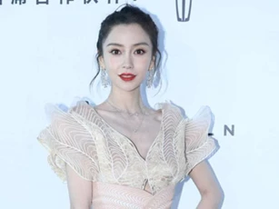 Gương mặt xinh đẹp là vậy nhưng Angelababy lại mất điểm vì gầy trơ xương