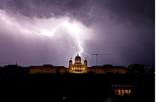 Những 'cơn thịnh nộ' đáng sợ của thiên nhiên