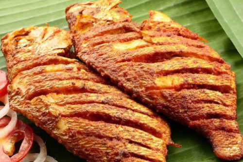 Chỉ cần thả thứ “thần thánh” này vào chảo trước khi rán, cá chín đều thơm ngon vàng ruộm