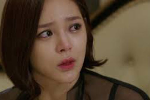 Vừa về đến quê, mẹ chồng đã ra tận đầu làng đón nhưng câu nói oan nghiệt của bà khiến tôi bẽ bàng quá sức chịu đựng