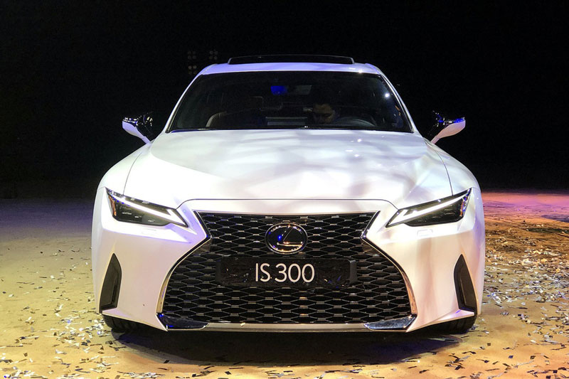 Bảng giá xe Lexus tháng 4/2021: Thấp nhất 2,130 tỷ đồng