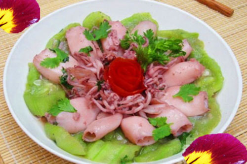 Cách làm mực xào mướp lạ miệng mà ngon