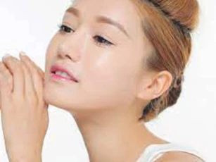 3 công dụng hữu hiệu làm đẹp bằng rượu trắng