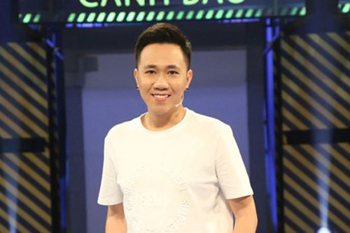 Anh Đức lần đầu dẫn bạn gái đi sự kiện, "thánh ế" nay đã không còn lẻ bóng giữa bao đôi nhân tình