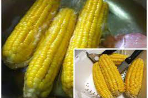 Luộc ngô đừng cho mỗi nước, thêm một nguyên liệu này đảm bảo bắp nào cũng ngon ngọt mà không bị vỡ hạt
