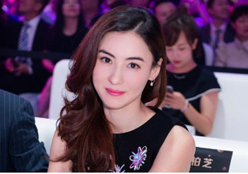 Trương Bá Chi lộ khối tài sản khổng lồ sau 10 năm ly hôn cùng Tạ Đình Phong?