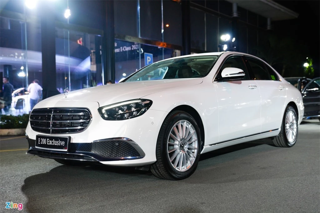 Mercedes-Benz E-Class 2021 khac biet gi voi doi cu anh 3