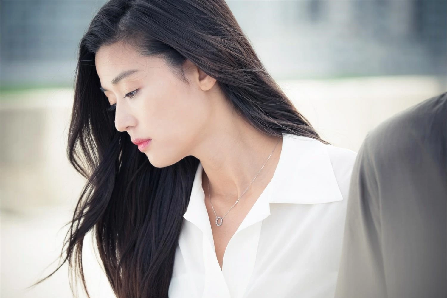 Phụ nữ 40 tuổi trở thành NỮ HOÀNG trong mắt các cô nàng đôi mươi nhờ sở hữu những điều này - Ảnh 4 phu nu 40 tuoi 4
