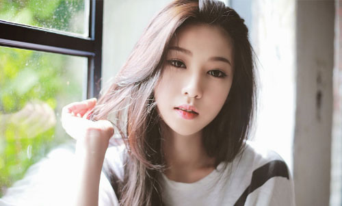 Phụ nữ 40 tuổi trở thành 'Nữ hoàng' trong mắt các cô nàng đôi mươi nhờ sở hữu những điều này