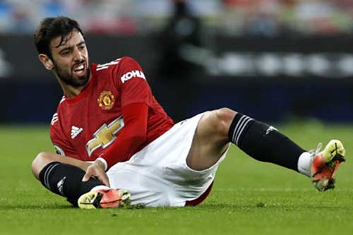 Bruno Fernandes tố cáo cầu thủ Brighton suýt làm anh mất nghiệp