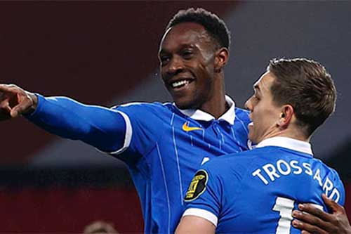 Welbeck lập kỷ lục trong ngày xé lưới MU