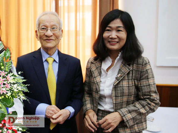 “Kỷ niệm cuộc đời” của Giáo sư Lê Viết Ly: Quê Thanh luôn trong trái tim tôi!