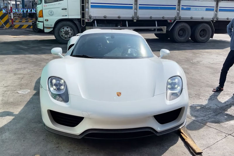 Siêu xe Porsche 918 Spyder chính thức có mặt tại Việt Nam