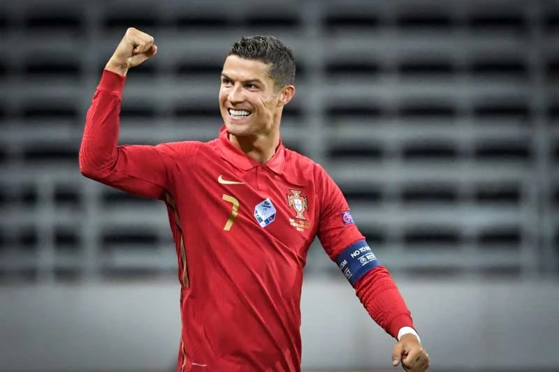 1. Cristiano Ronaldo - ĐT Bồ Đào Nha (103 bàn/173 trận).