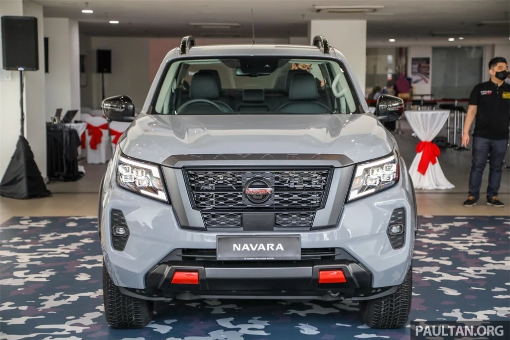 Nissan Navara Pro-4X duoc gioi thieu tai Malaysia anh 20