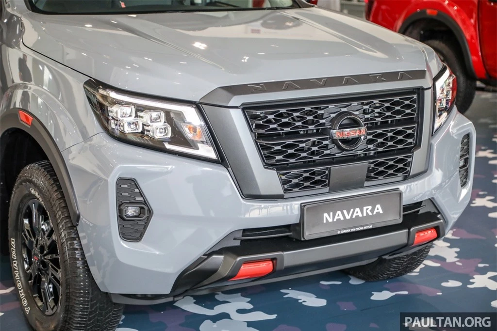 Nissan Navara Pro-4X duoc gioi thieu tai Malaysia anh 4