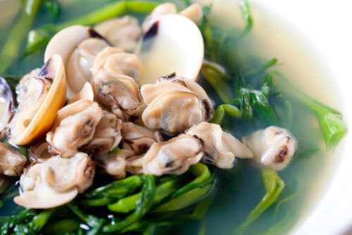 Cách làm canh rau muống nấu ngao ngọt lịm, rất mát lại bổ dưỡng cho cơ thể
