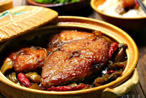 2 cách kho cá cực lạ, thơm ngon bất ngờ, đảm bảo mẹ chồng khó tính cũng phải "mê mẩn"