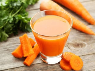 Da đẹp mịn màng nhờ uống nước này buổi sáng
