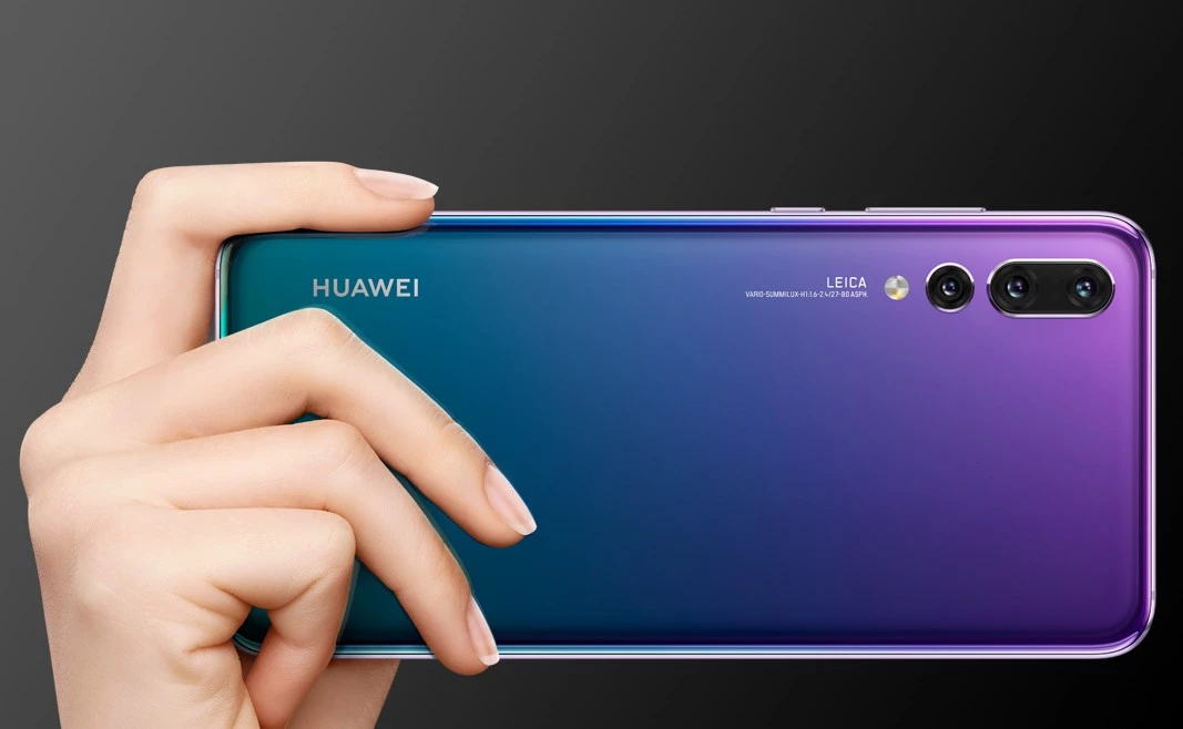 Tại Việt Nam, Huawei có giai đoạn khởi sắc từ cuối 2018, đầu 2019 - thị phần tiến gần sát tới Apple