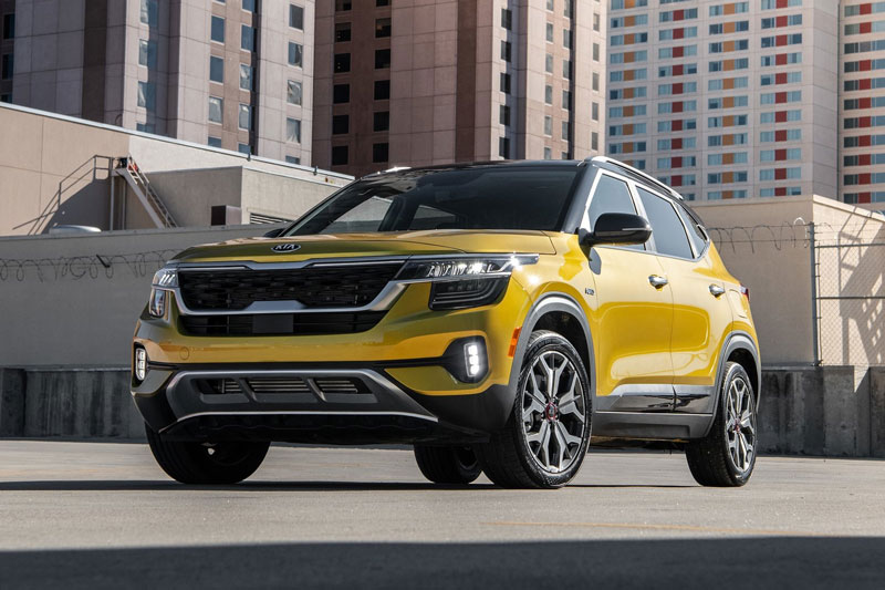 Kia Seltos phiên bản nâng cấp mới sẽ có cửa sổ trời