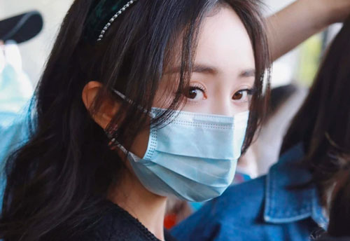 Dương Mịch cosplay truyện tranh gây sốt, ảnh cận đôi mắt to tròn khiến netizen thốt lên quá đẹp