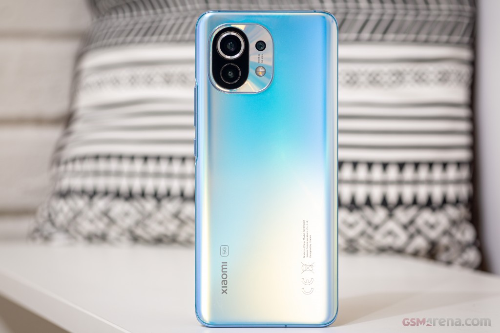 Đánh giá Xiaomi Mi 11 5G: Đối thủ xứng tầm của Samsung Galaxy S21 5G