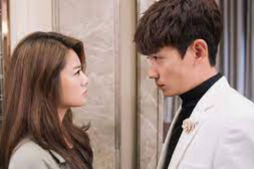 Vợ bị động thai nằm viện cả tuần nhưng chồng không về thăm, biết việc anh ta làm đêm hôm đó, cô đưa ra quyết định cuối cùng