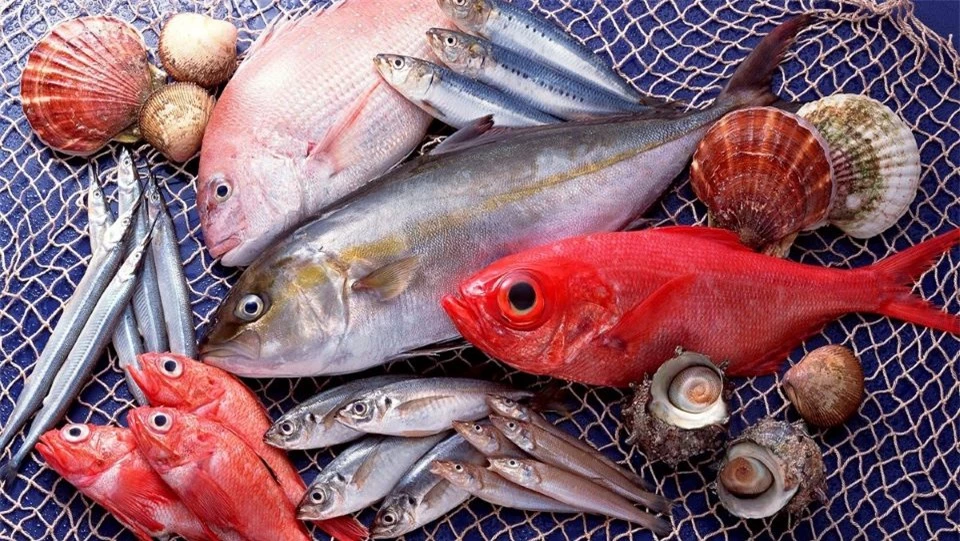 Ăn cá ươn có hại cho sức khỏe như thế nào?